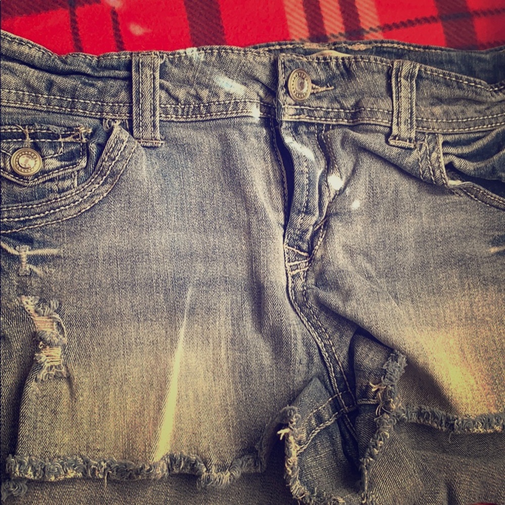 No boundaries shorts